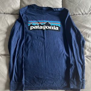 Long sleeve Patagonia navy shirt